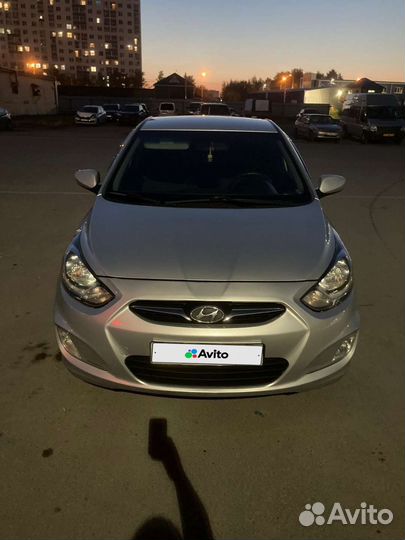 Hyundai Solaris 1.4 AT, 2011, 200 000 км