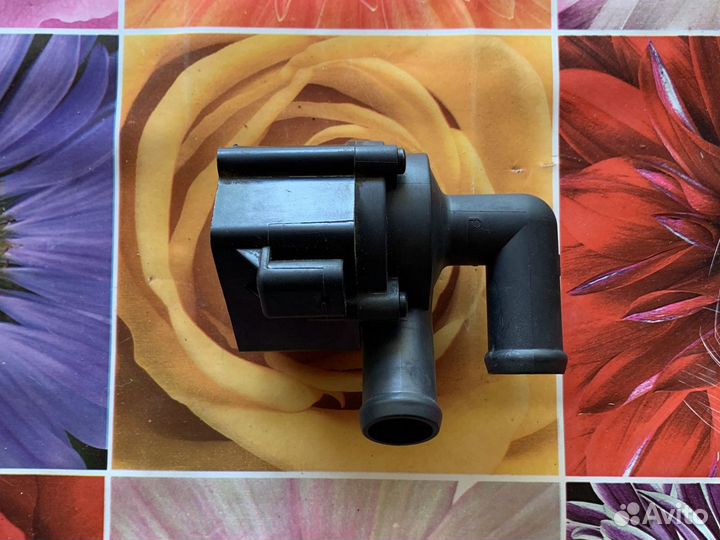 Насос системы охлаждения VAG 5N0965561