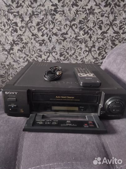 Видеомагнитофон Sony SLV-286EE