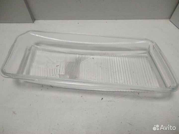 Стекло фары левой Volkswagen Passat B4 1994-1996