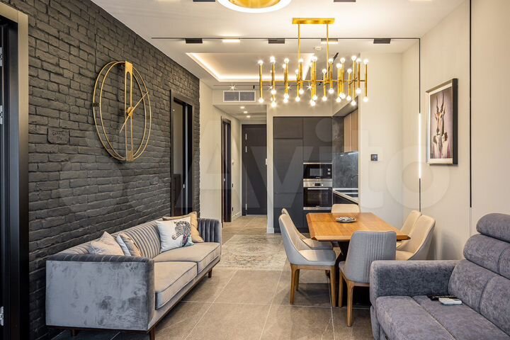 3-к. квартира, 95 м², 17/27 эт.