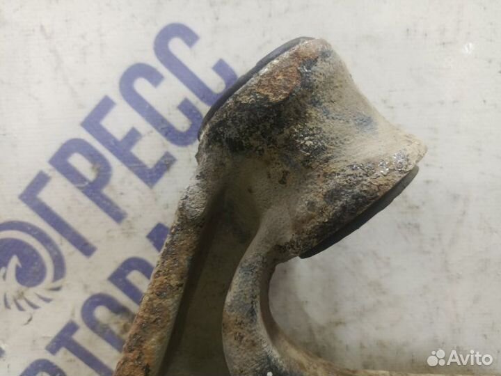 Рычаг подвески передний левый Volkswagen Touareg