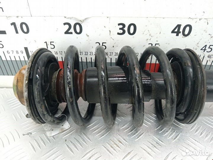 Стойка для Volkswagen Passat 5 GP