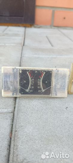 Индикаторы стрелочные