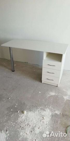 Стол для маникюра