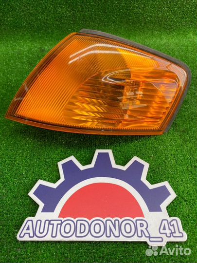 Габарит передний левый Nissan Ad vhny11 QG18DE