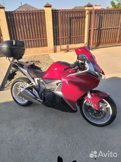 Honda vfr1200f