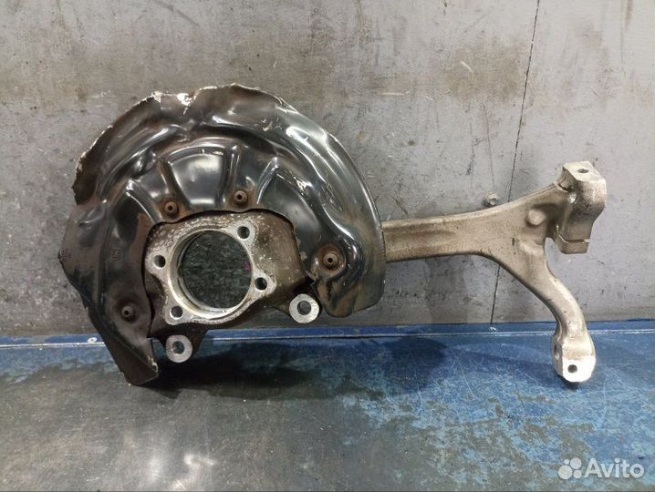 Кулак поворотный передний левый Audi A6 C6