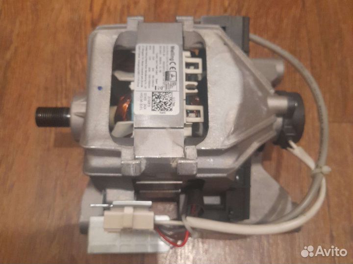 Двигатель на стиральную машину indesit