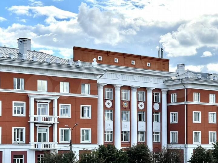 4-к. квартира, 101,8 м², 4/4 эт.