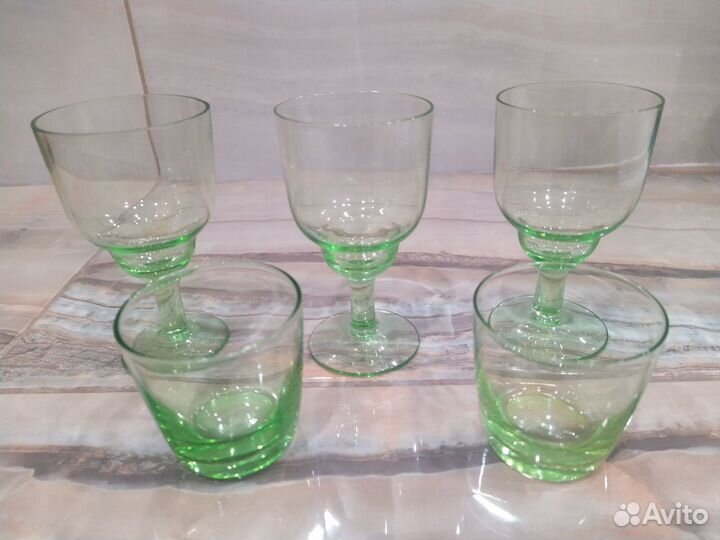 Рюмки на ножке зелёное стекло СССР