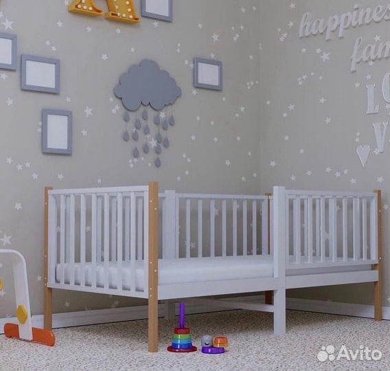 Кроватка Лисенок берёза с бортиком для малыша