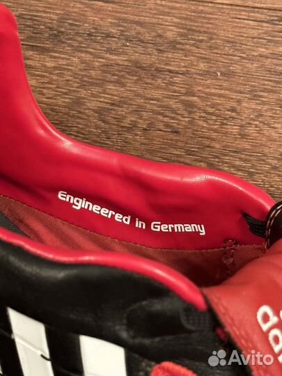 Футбольные бутсы adidas predator powerswerve fg