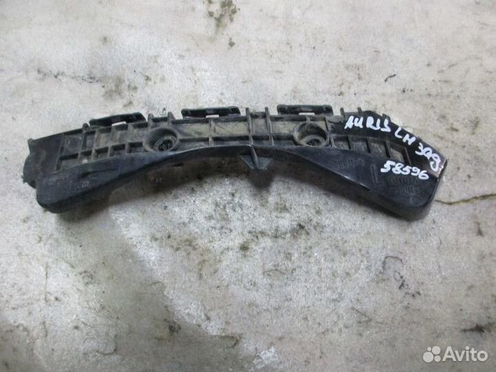 Направляющая заднего бампера левая Toyota Auris (E