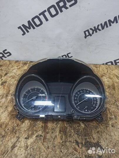 Приборная панель Suzuki Kizashi 2.4 CVT