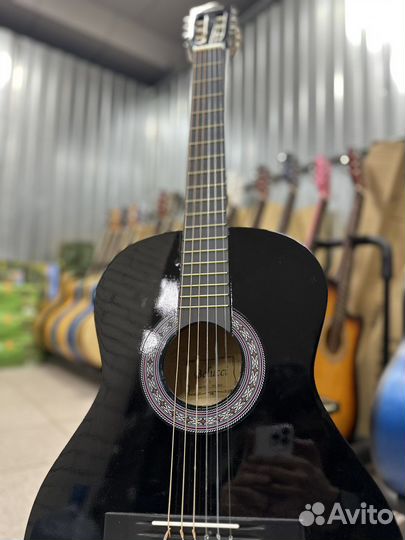 Гитара Belucci с чехлом