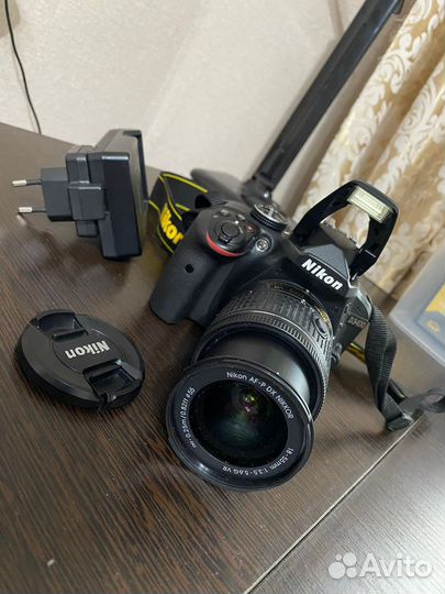 Зеркальный фотоаппарат nikon