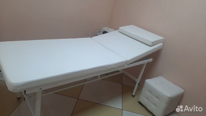 Кушетка. Стол косметологический