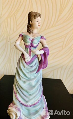 Статуэтка фарфоровая Coalport Англия