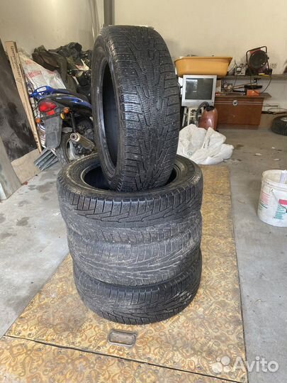 Nokian Tyres Hakkapeliitta R 215/60 R17 100R