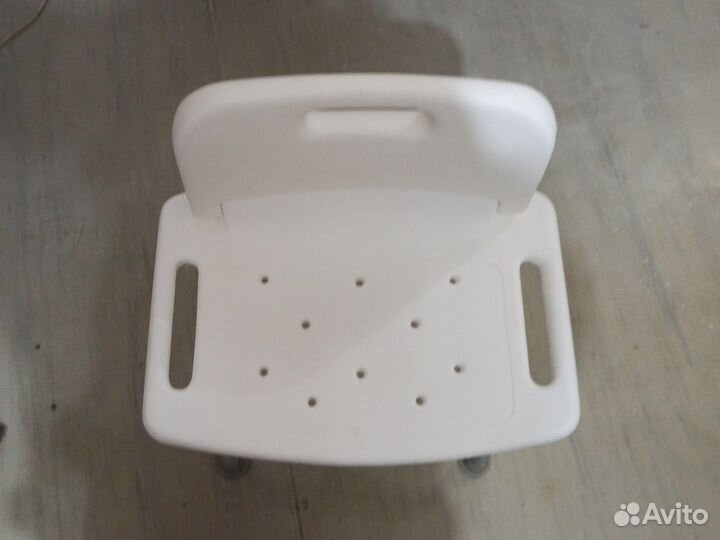 Стульчик для купания в ванной для взрослых