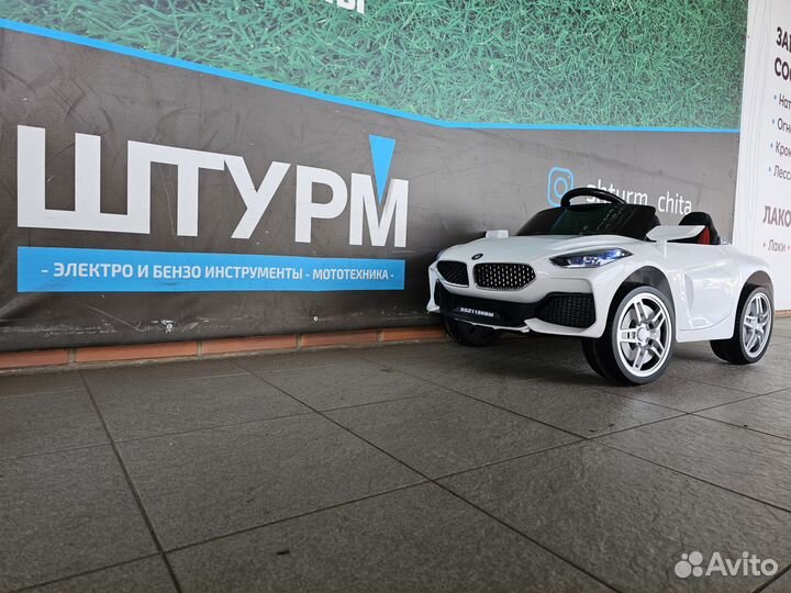 Детский электромобиль Новый