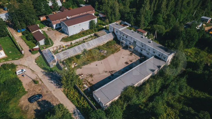 Здание, 636 м²