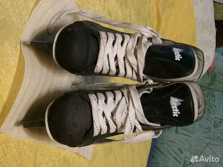 Коньки фигурные 38 размер