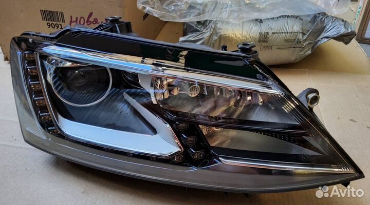 Блок фара Volkswagen Jetta 6