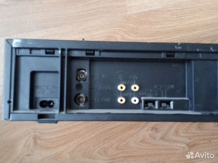 Видеомагнитофон panasonic