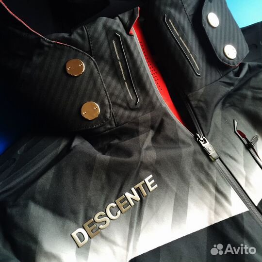 Горнолыжная одежда куртка Descente SKI Team CH
