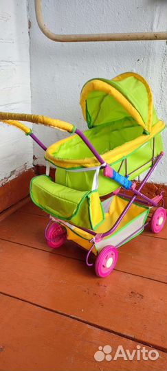 Коляска кукольная