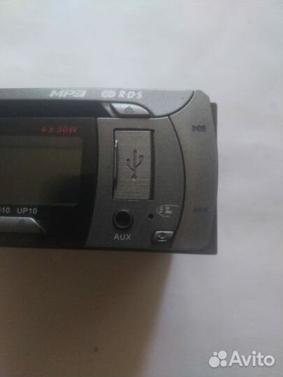 Автомагнитола Hyundai H-CDM8027