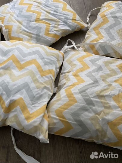 Мягкие бортики для детской кроватки