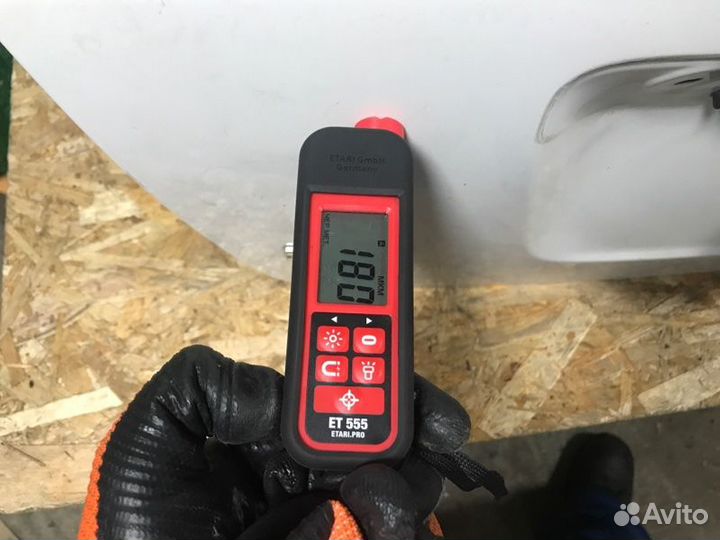 Крышка багажника Toyota Avensis AZT250 1AZ-FSE