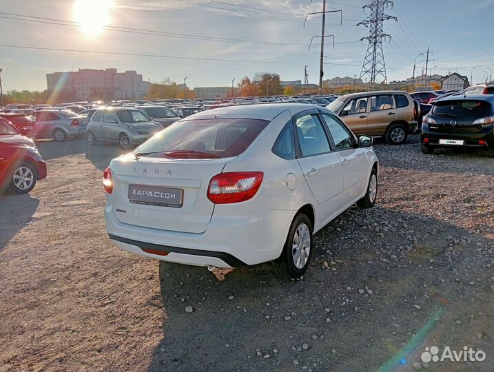 LADA Granta 1.6 МТ, 2021, 35 225 км