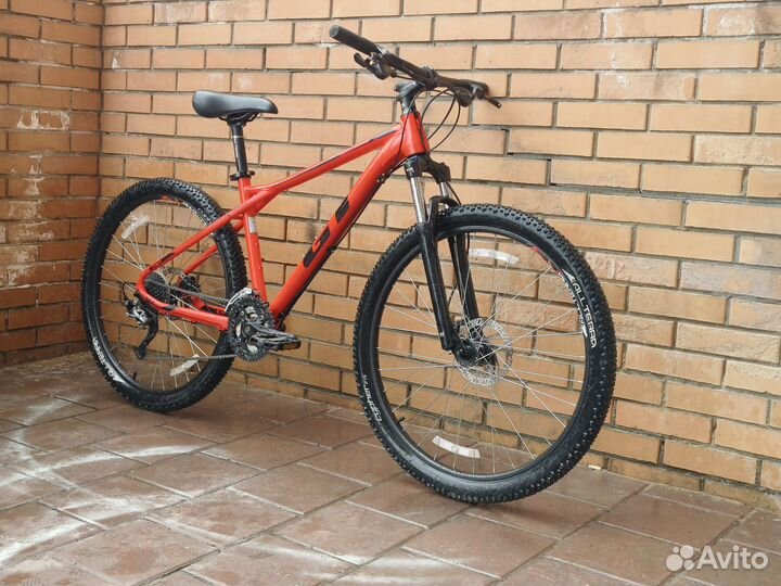 GT Avalanche Red 27.5 М гидравлика