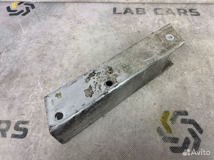 Кронштейн усилителя бампера задний Audi A6 C6