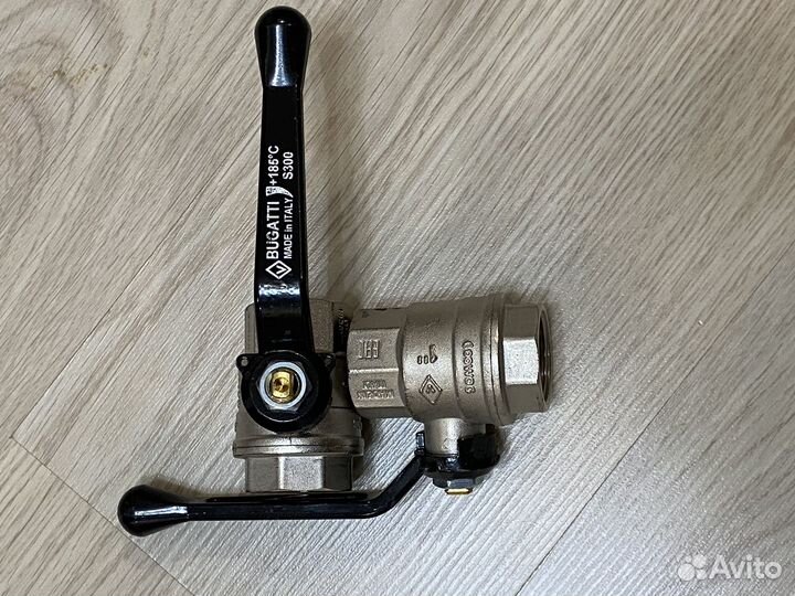 Кран шаровый bugatti Ду-25/1