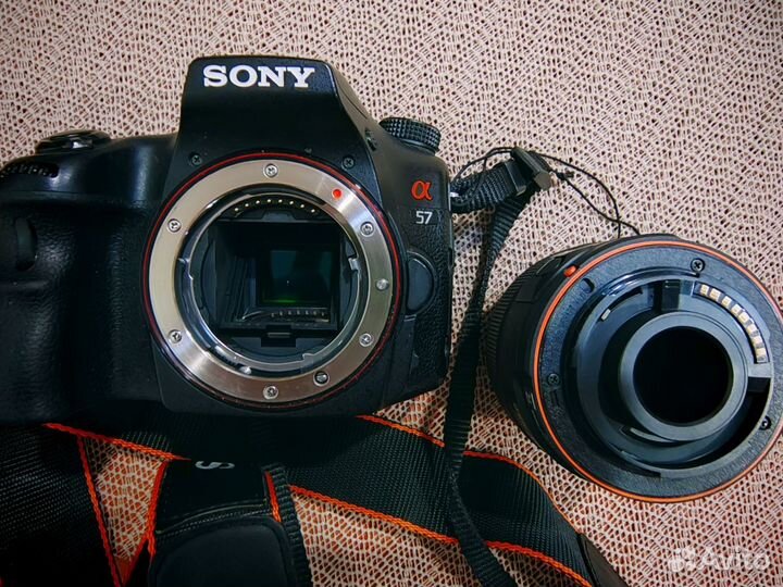 Фотоаппарат с объективом Sony SLT-A57 + SAL 1855