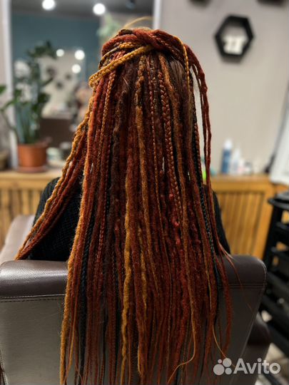 Вплетение комлекта де дредов