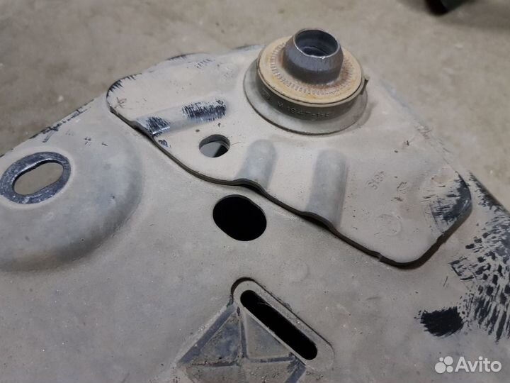 Подрамник Ниссан Микра K12 54400BC12A