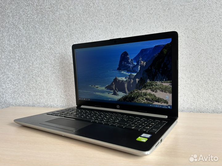 Ноутбук HP 15.6 Full HD i3-7020U 10Гб DDR4 MX110