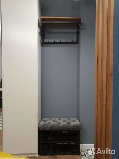 Полка -вешалка