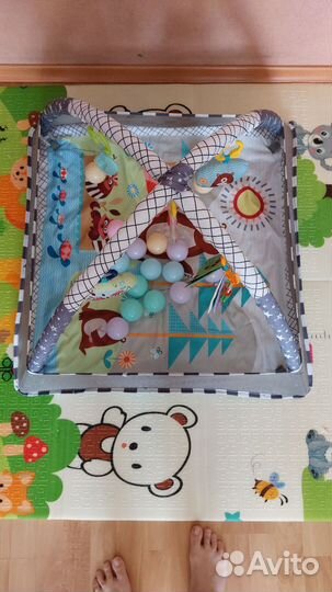 Развивающий коврик для малышей