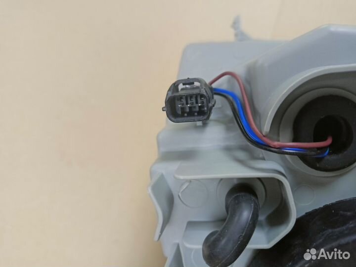 Фара передняя правая (с корр) T-250