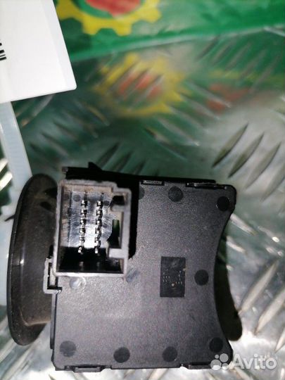 Подрулевой переключатель света Chevrolet Aveo T300