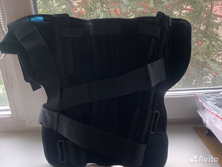 Коленный ортез