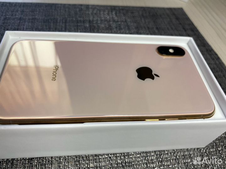 iPhone Xs, 256 ГБ