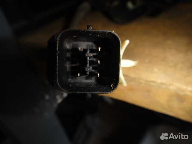 Замок двери Getz (03-10) пер R с активатором б\у (арт. 813201C020)